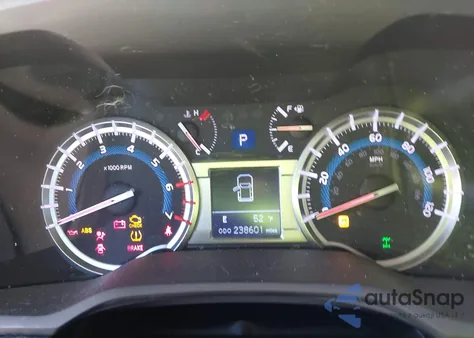 2019 Toyota 4Runner Sr5 Premium z USA, uszkodzony, nr VIN JTEBU5JR1K5637181